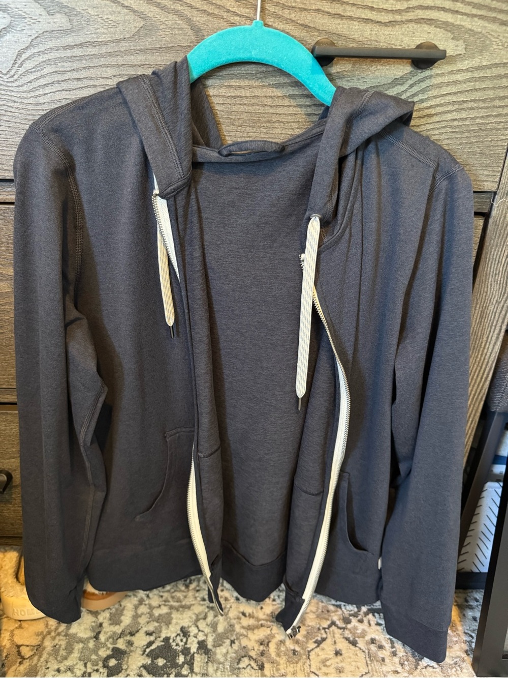 Vuori Navy Women’s Zip Hoodie